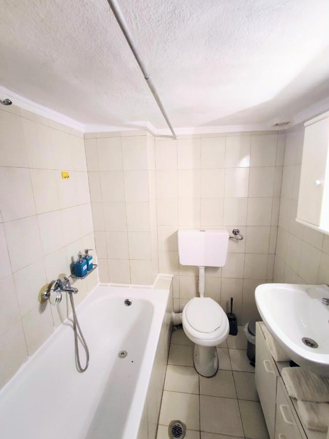 Apartment 3br Spacious Center *